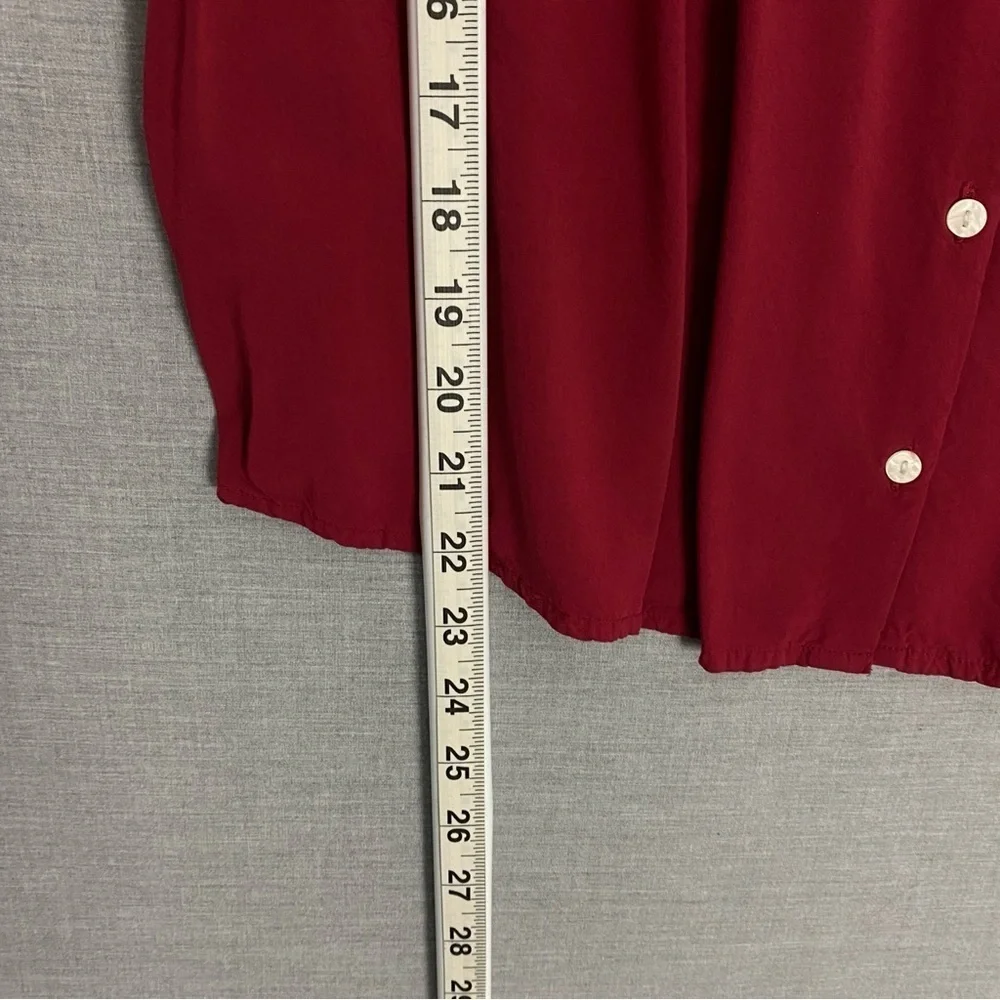 Old Navy Button Up Top Womens Sz Med Red 100% Rayon Flowy - Picture 9 of 9